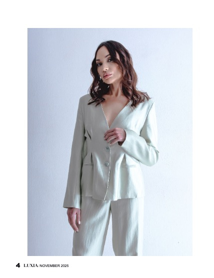 Luxia Mag 594, page 4