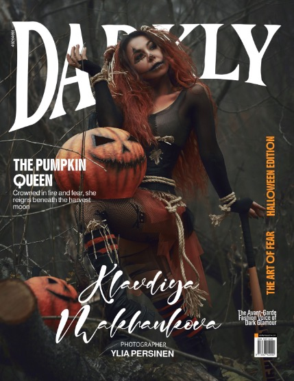 Darkly Issue 432 Halloween, page 1