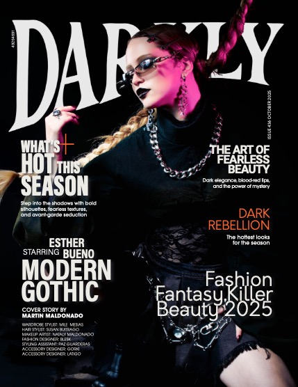 Darkly Issue 438 Halloween, page 1